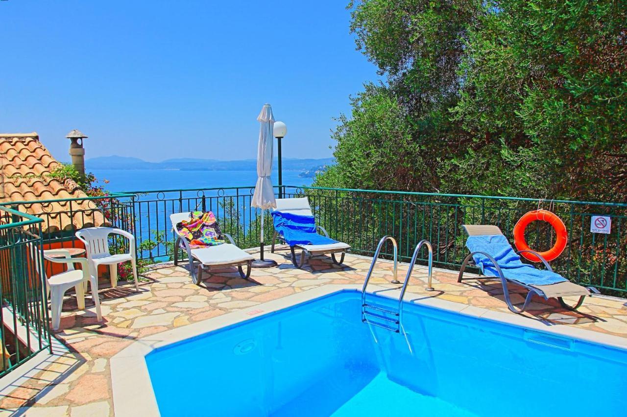 Seaview Calypso Villa Nisaki  Exterior photo